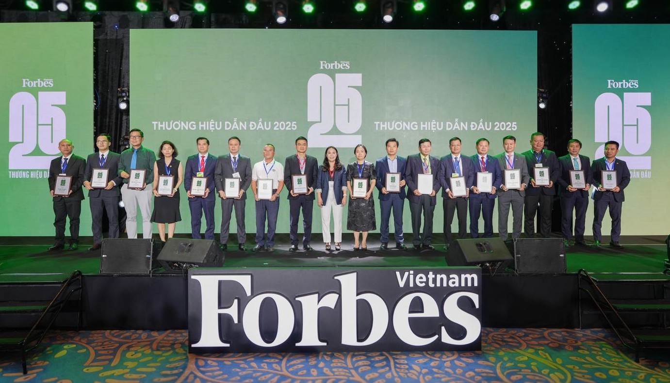 AIG Honored Among Vietnam’s Top 25 Leading Brands 2025